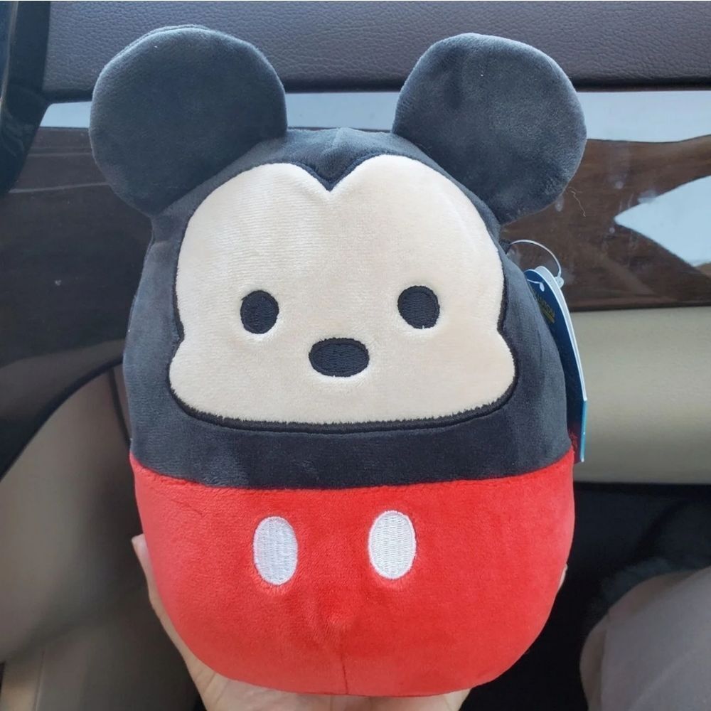 8" Disney squishmallow Mickey